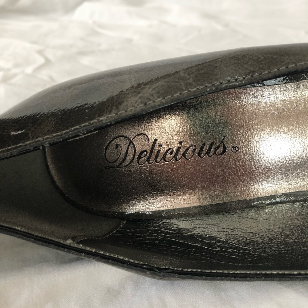 NWOT -Delicious Gun Metal Peep Toe Heels Sz 7 - Picture 4 of 8
